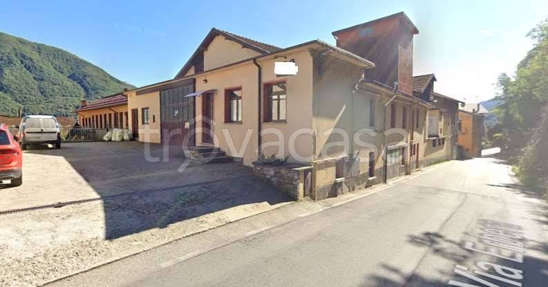 locale commerciale in vendita ad Omegna