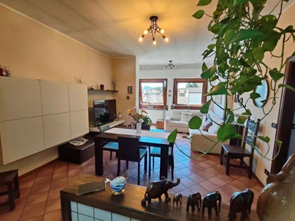 casa indipendente in vendita ad Omegna in zona Crusinallo