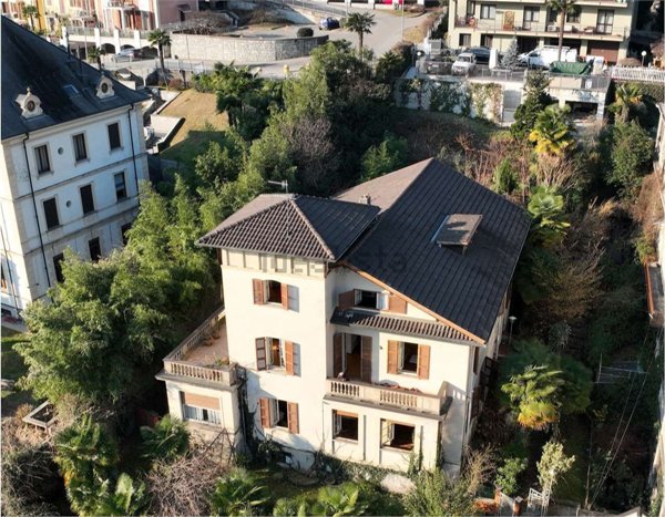 casa indipendente in vendita ad Omegna
