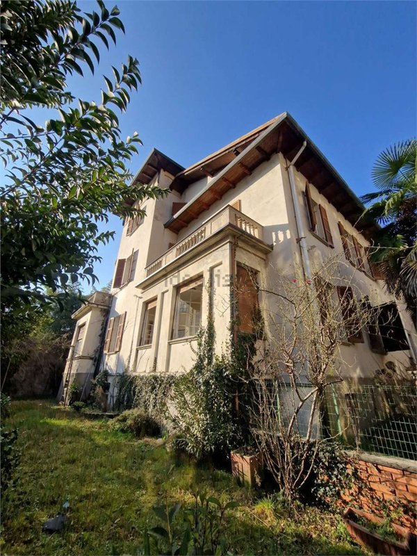 casa indipendente in vendita ad Omegna