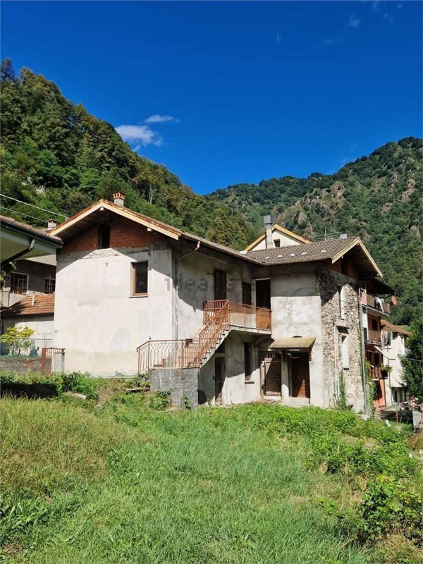 casa indipendente in vendita ad Omegna