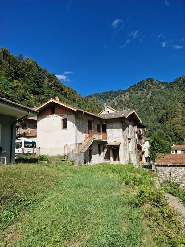 casa indipendente in vendita ad Omegna