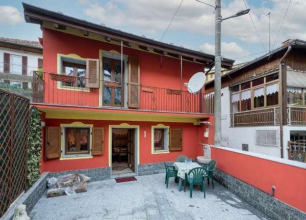 bivano in vendita ad Omegna in zona Cireggio