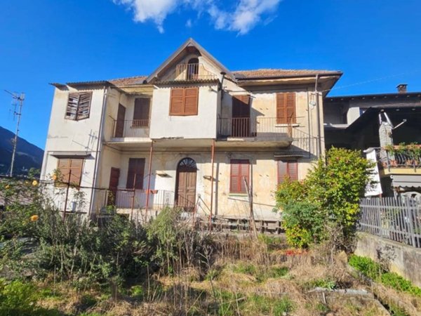 casa indipendente in vendita ad Omegna