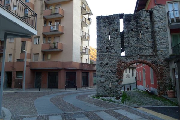 negozio in vendita ad Omegna