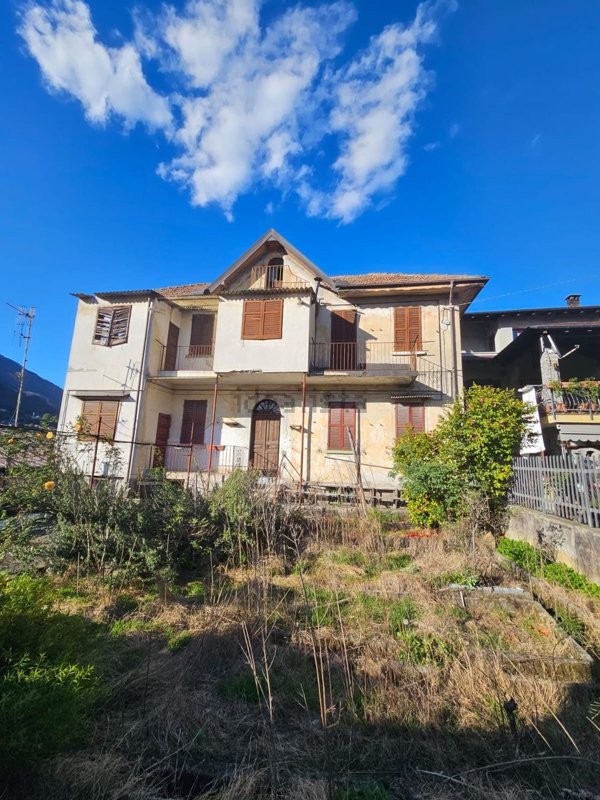 casa indipendente in vendita ad Omegna