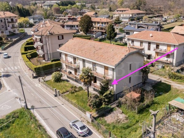 appartamento in vendita ad Omegna in zona Cireggio