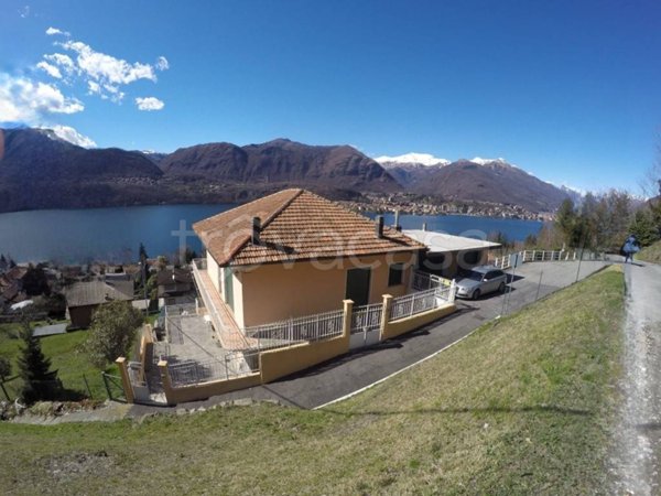 casa indipendente in vendita ad Omegna in zona Borca