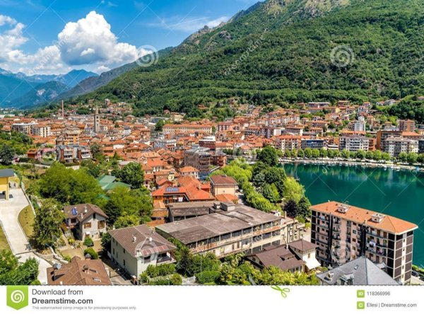 casa indipendente in vendita ad Omegna