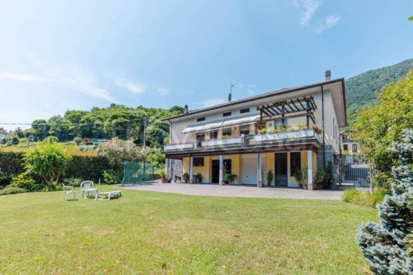 casa indipendente in vendita ad Omegna