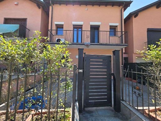 casa indipendente in vendita ad Omegna