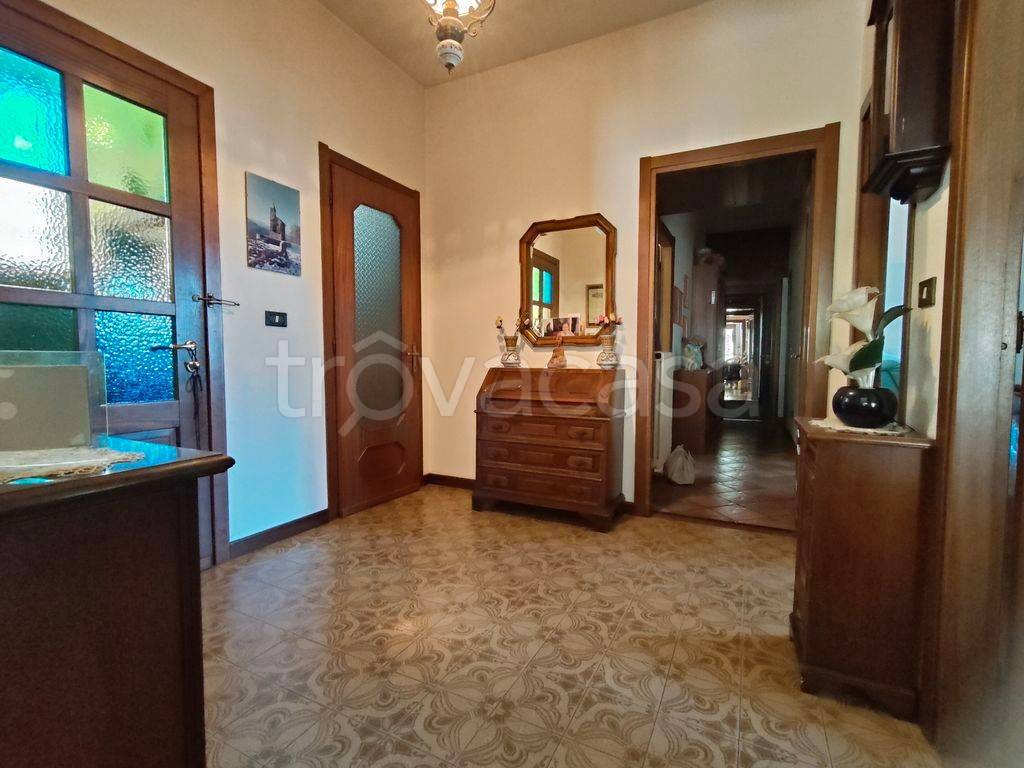 appartamento in vendita ad Omegna in zona Crusinallo