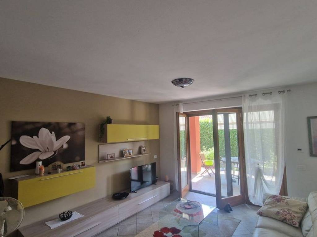casa indipendente in vendita ad Omegna