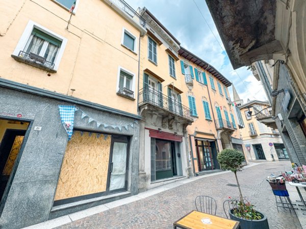 casa indipendente in vendita ad Omegna