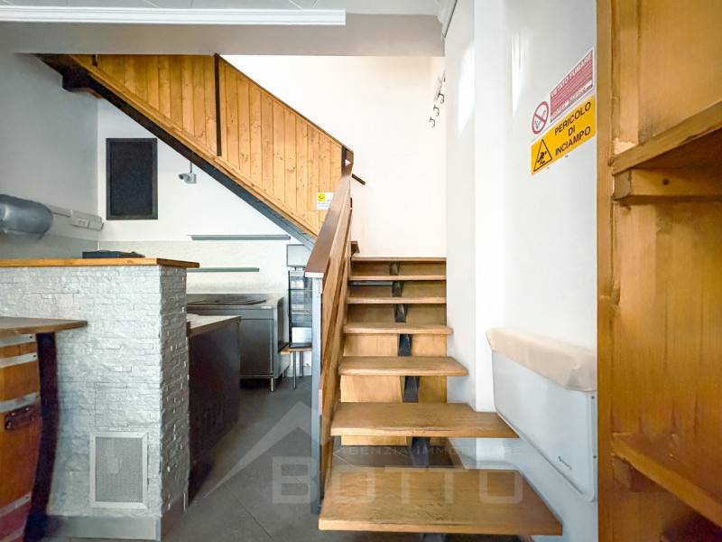 casa indipendente in vendita ad Omegna