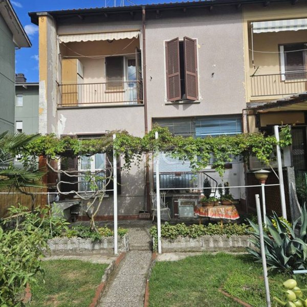 casa indipendente in vendita ad Omegna