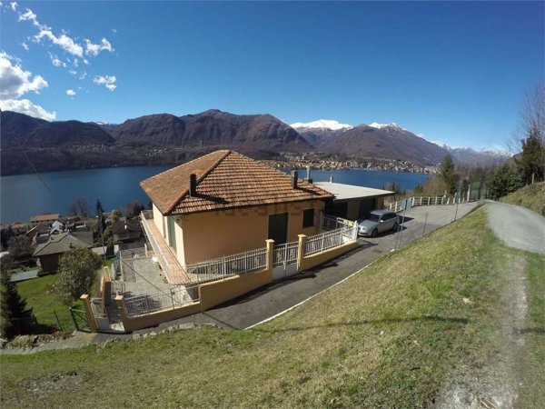 casa indipendente in vendita ad Omegna in zona Borca