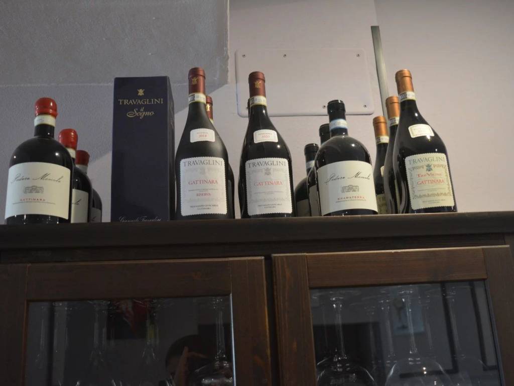 negozio in vendita ad Omegna