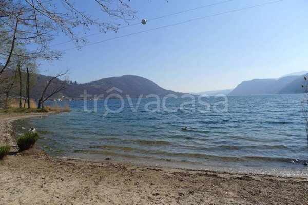 casa indipendente in vendita ad Omegna