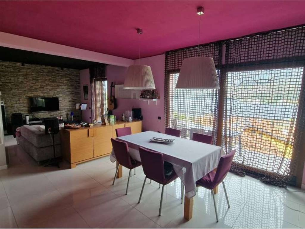 casa indipendente in vendita ad Omegna in zona Borca