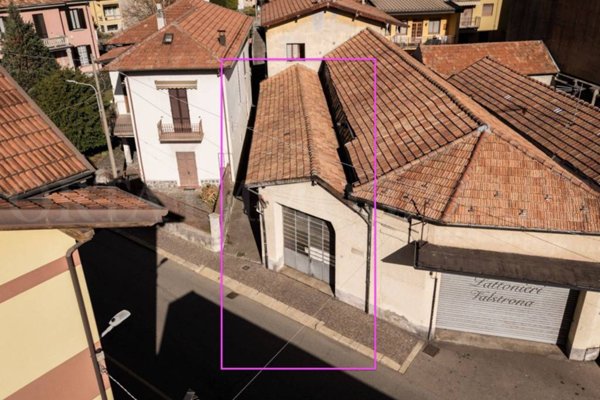 negozio in vendita ad Omegna