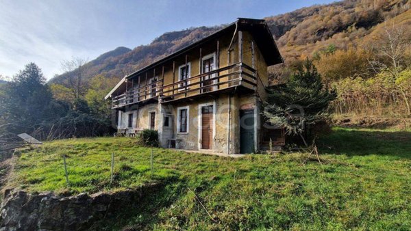 casa indipendente in vendita ad Omegna