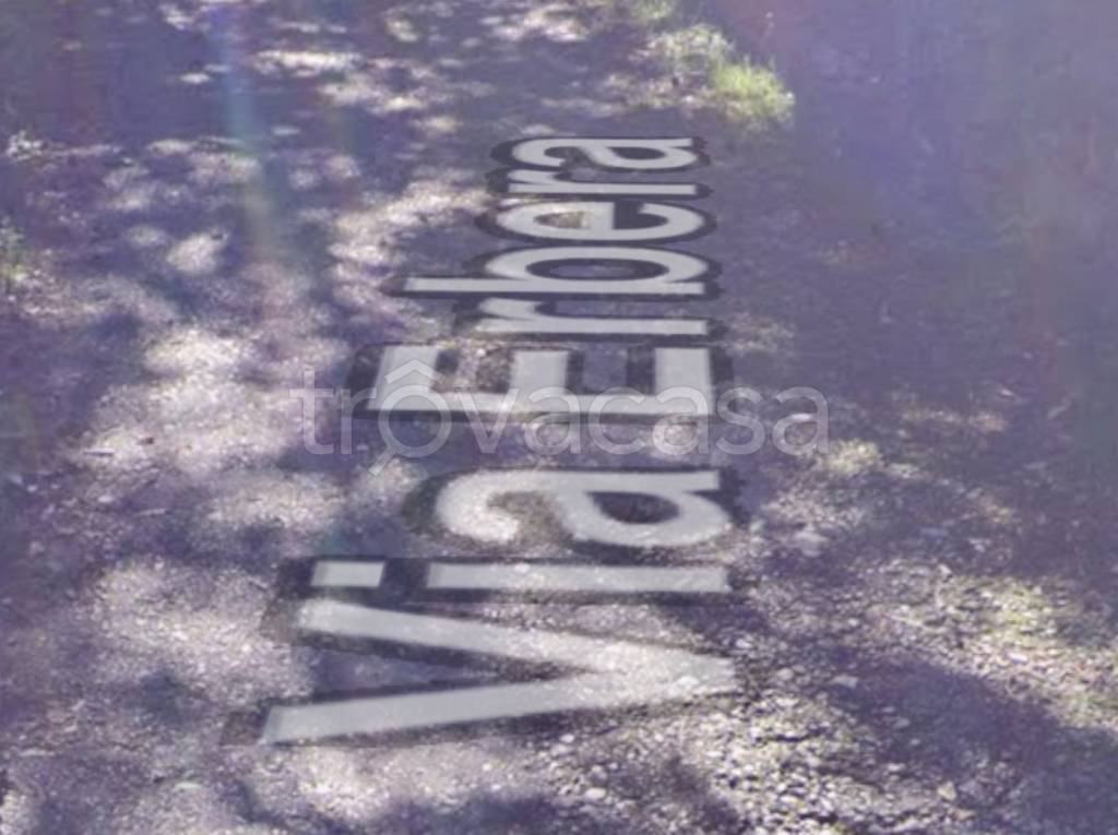 locale di sgombero in vendita ad Omegna