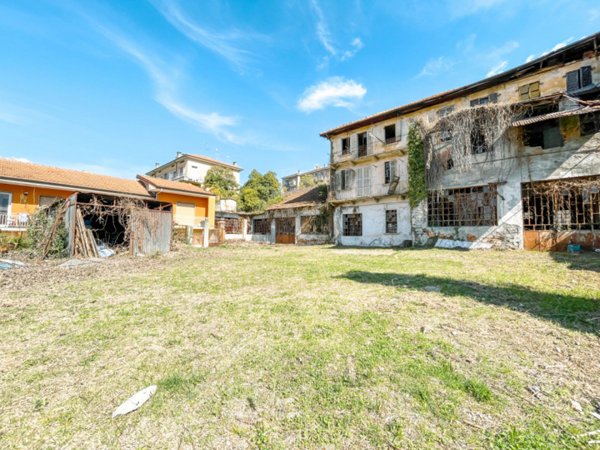 capannone in vendita ad Omegna