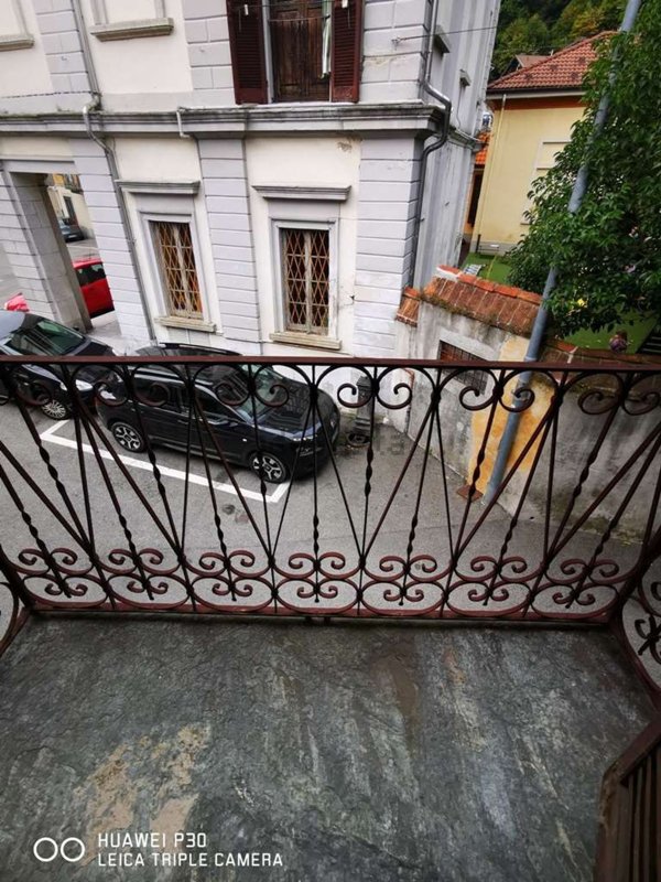 appartamento in vendita ad Omegna in zona Cireggio