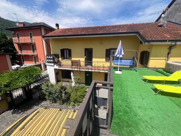 casa semindipendente in vendita ad Omegna