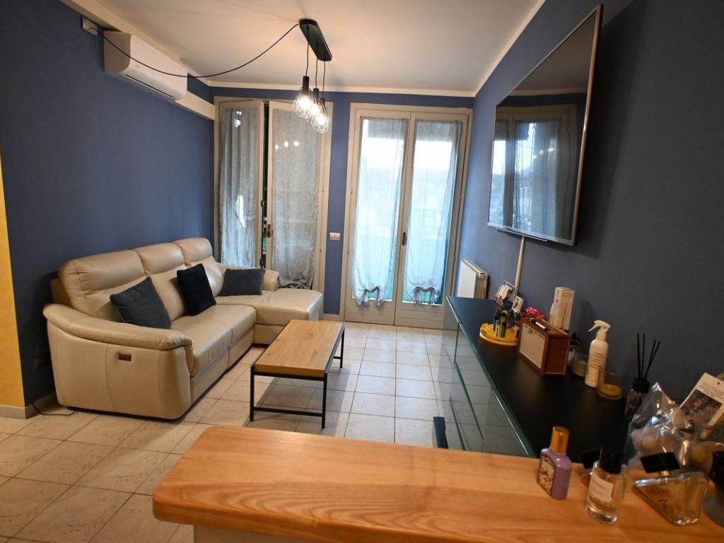 appartamento in vendita ad Omegna in zona Crusinallo