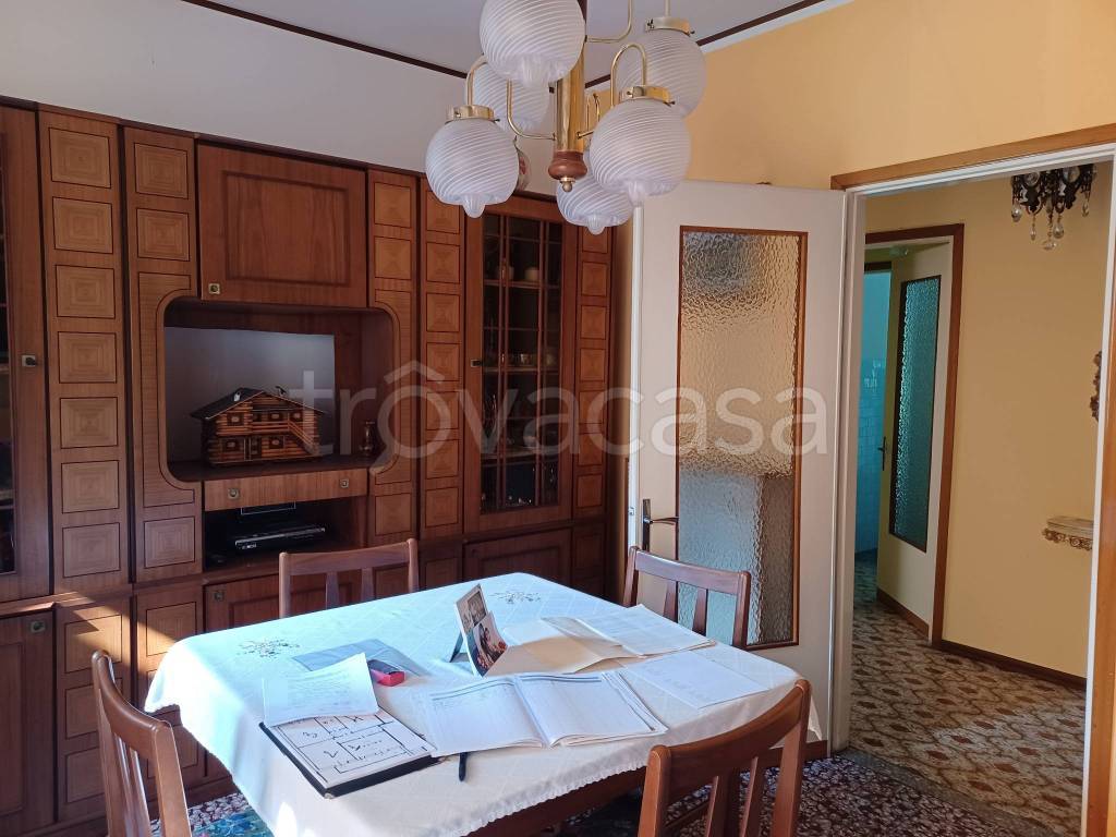 appartamento in vendita ad Omegna in zona Crusinallo