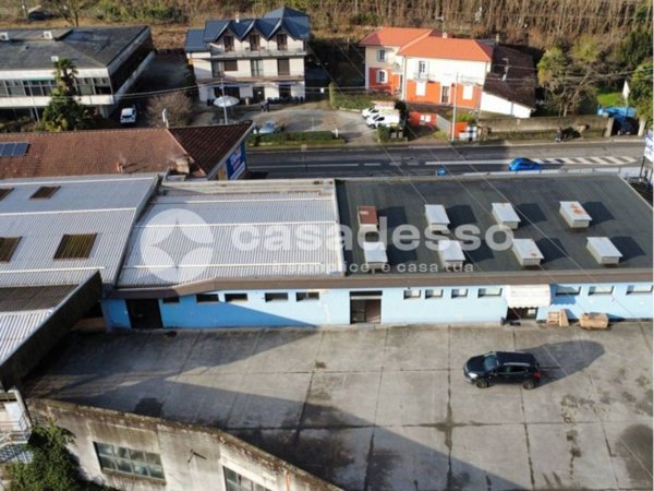 negozio in vendita ad Omegna