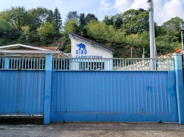 locale commerciale in vendita ad Omegna in zona Crusinallo