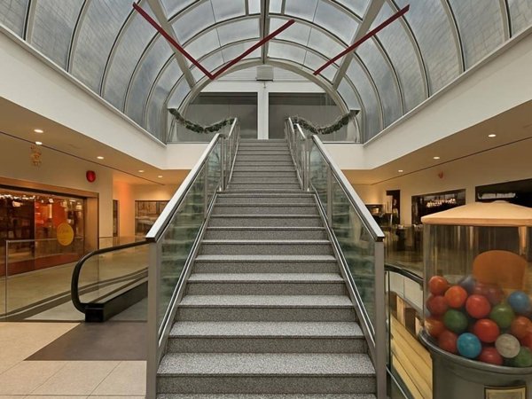 negozio in vendita ad Omegna