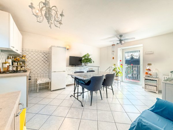 casa indipendente in vendita ad Omegna