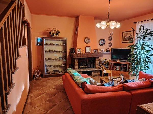 casa indipendente in vendita ad Omegna