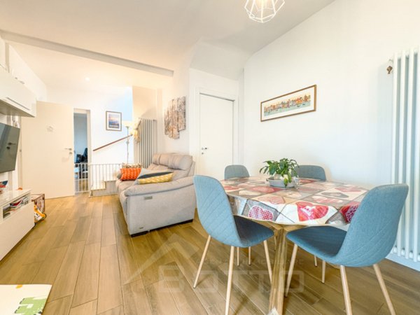 casa indipendente in vendita ad Omegna