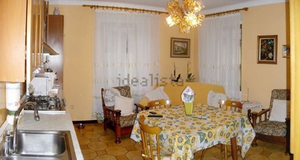 appartamento in vendita ad Omegna in zona Crusinallo