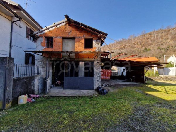 casa indipendente in vendita ad Omegna