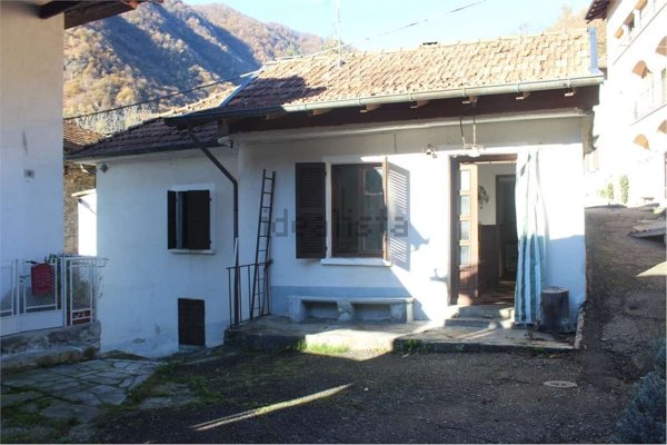 casa indipendente in vendita ad Omegna