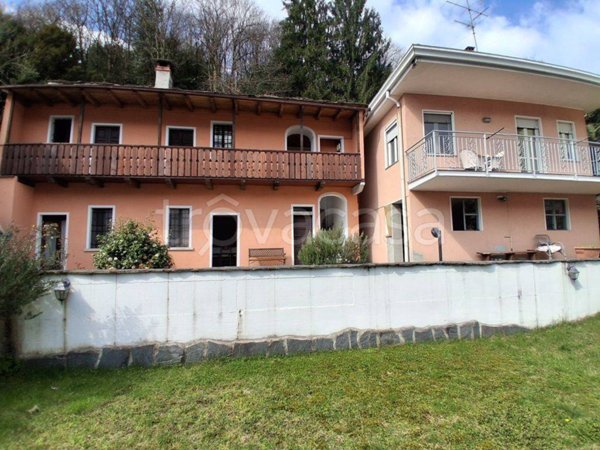 casa indipendente in vendita ad Omegna in zona Crusinallo