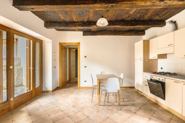 appartamento in vendita ad Omegna in zona Crusinallo