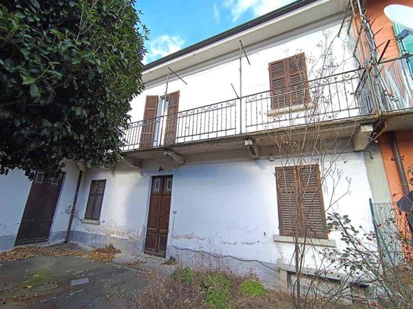 casa indipendente in vendita ad Omegna