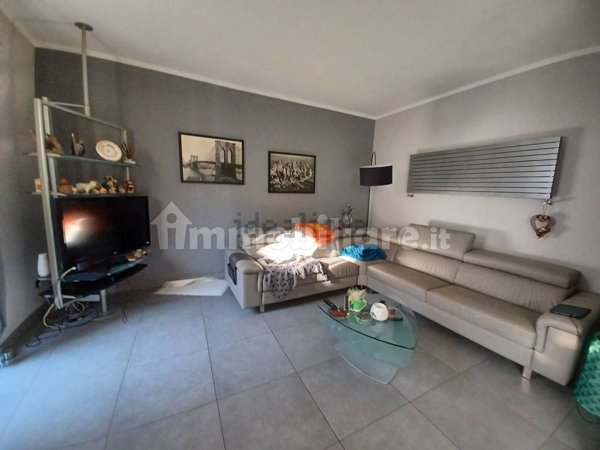 casa indipendente in vendita ad Omegna