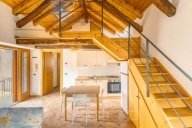 casa indipendente in vendita ad Omegna in zona Crusinallo