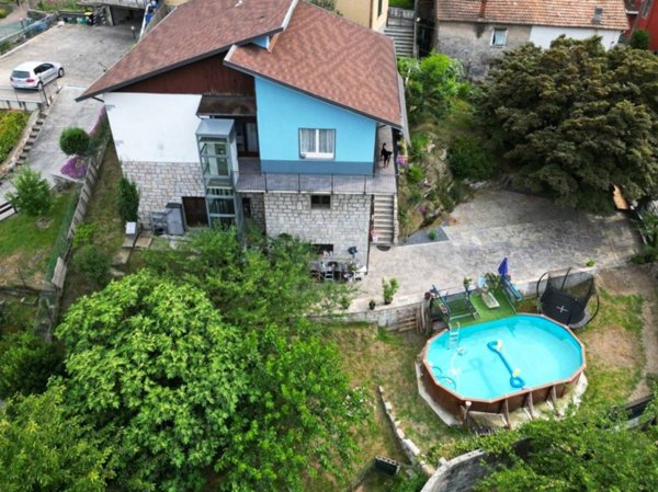 casa indipendente in vendita ad Omegna in zona Crusinallo
