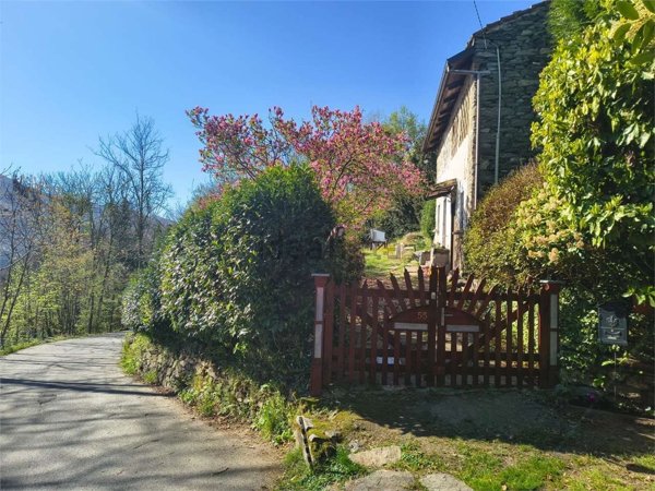 casa indipendente in vendita ad Omegna