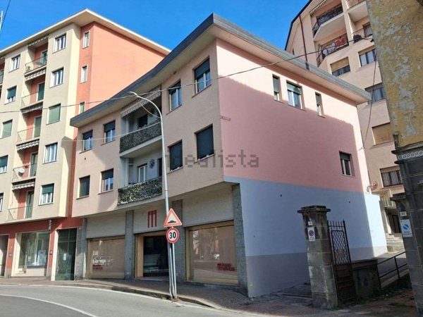 casa indipendente in vendita ad Omegna