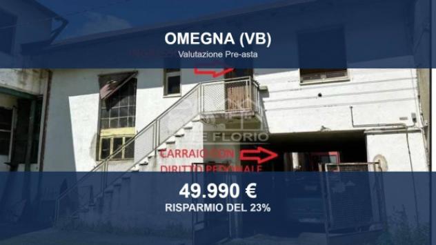 locale commerciale in vendita ad Omegna in zona Crusinallo